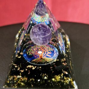 Pyramide Orgone Améthyste et Obsidienne Noire Arbre de Vie